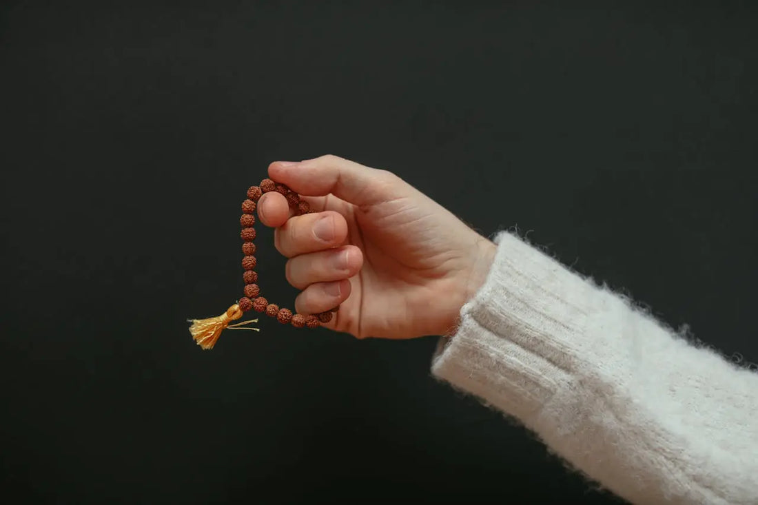 vòng chỉ ngũ sắc
