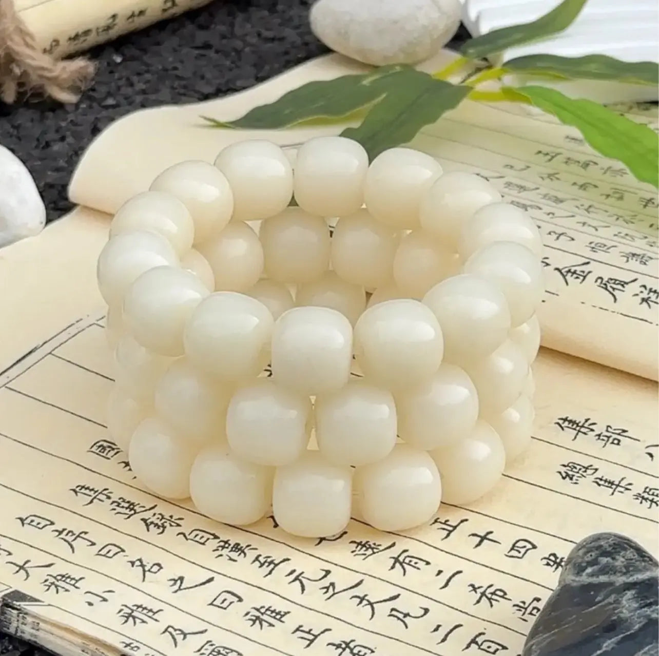 B02 Lưu Quang Dật Thải – Vòng Bồ Đề Chuỗi Trơn Dải Màu Quốc Phong  Bồ đề sao nguyệt
