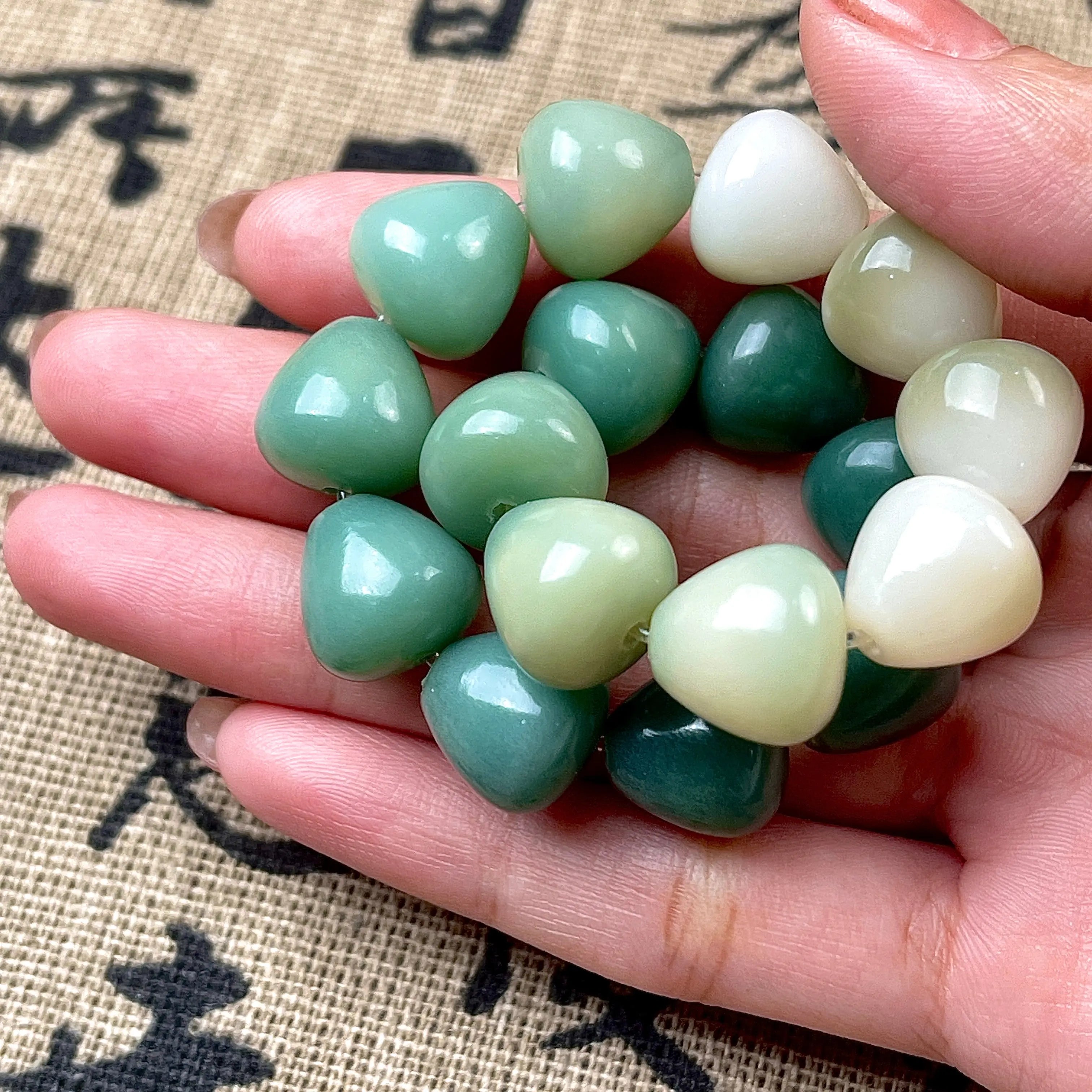 B28 Anh Lạc Chu Thanh 12mm – Bồ Đề Phong Hoá Hình Giọt Nước Quốc Phong  Bồ đề sao nguyệt